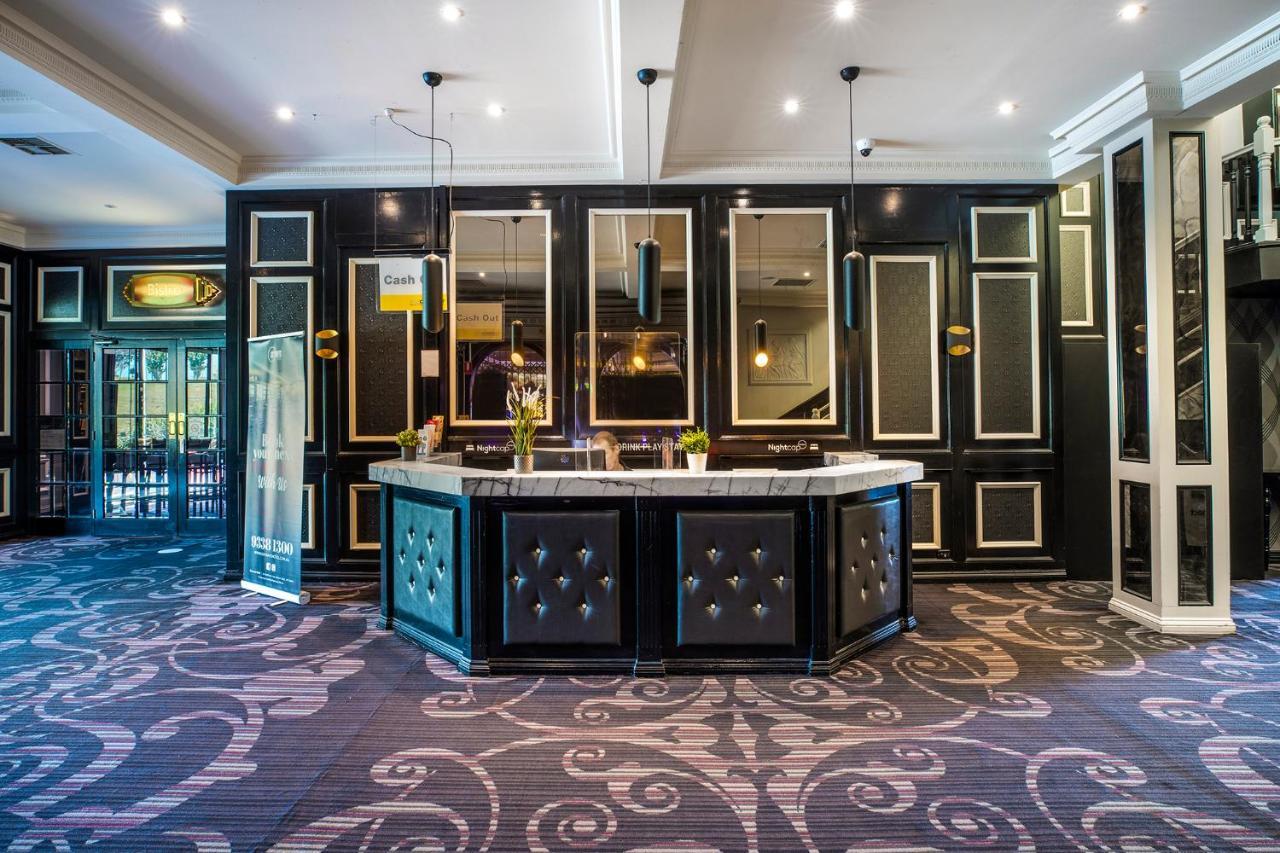 Nightcap At Skyways Hotel Melbourne City Exterior foto
