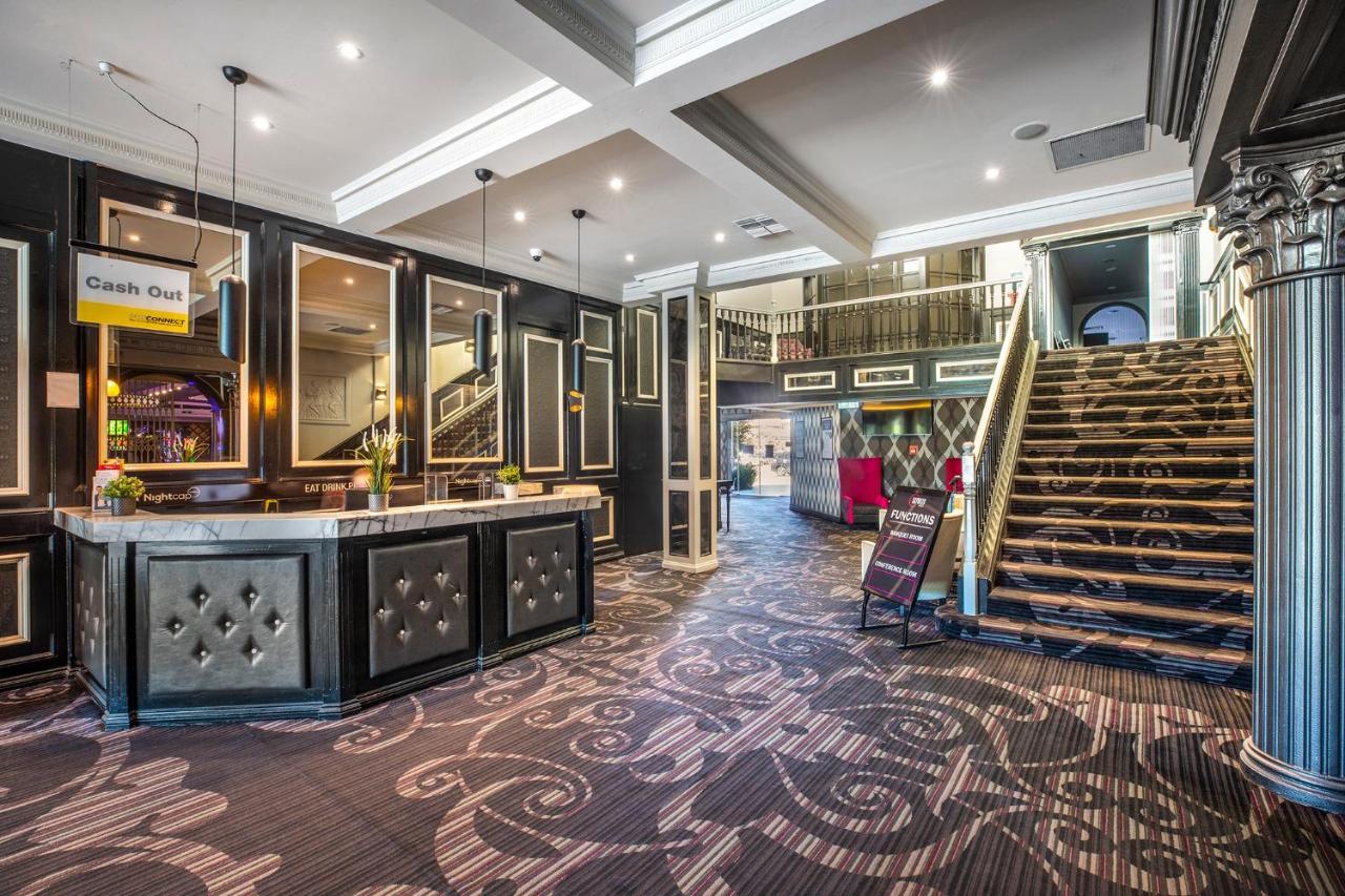 Nightcap At Skyways Hotel Melbourne City Exterior foto